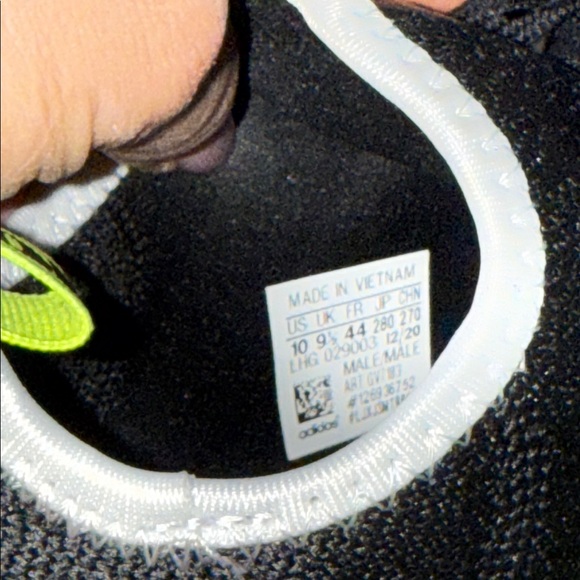 Adidas NMD R1 - Picture 8 of 10